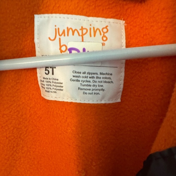 Kids MOST ADORABLE Camouflage Dinosaurs Puffer Vest with Orange Trim. Like New! - Picture 2 of 8